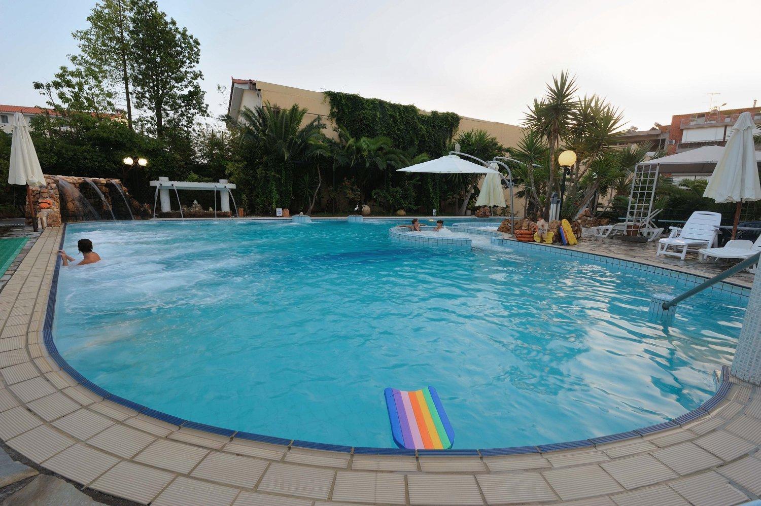 Kentrikon Hotel & Spa Loutra Edipsou  Dış mekan fotoğraf