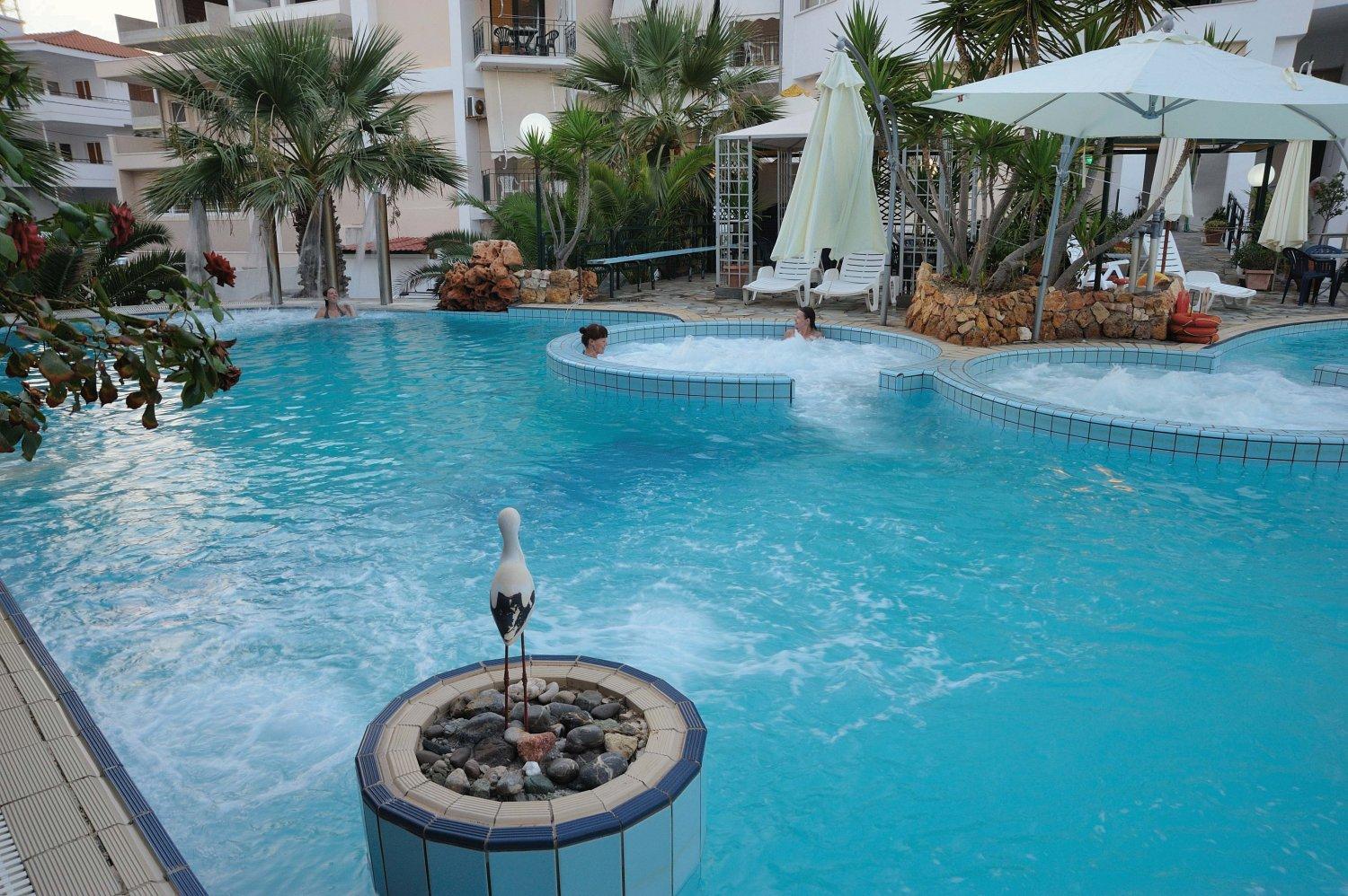 Kentrikon Hotel & Spa Loutra Edipsou  Dış mekan fotoğraf